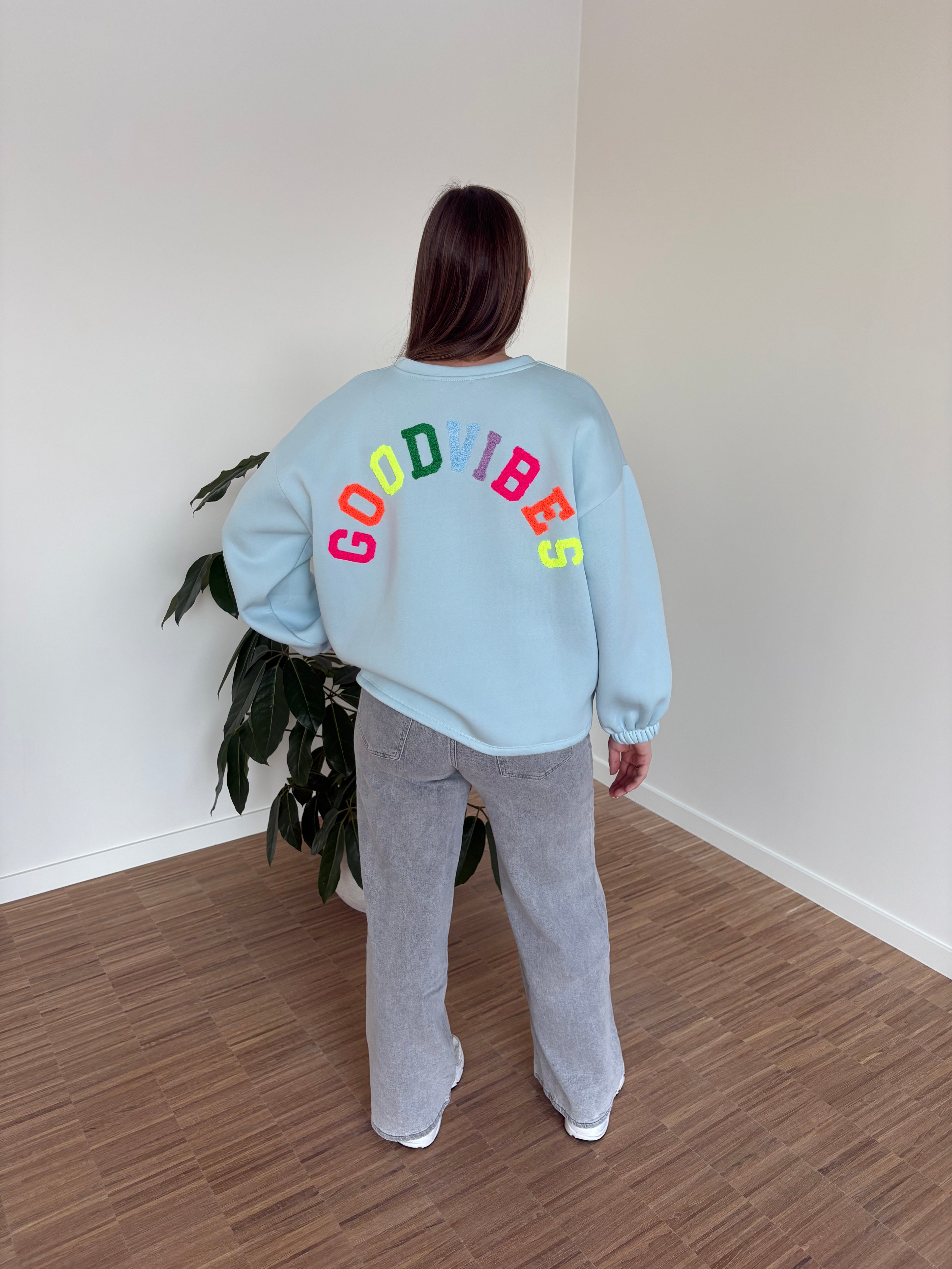 Sweater good vibes - Lichtblauw